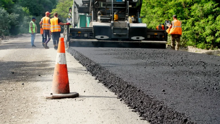 repair-highway-road-construction-works-workers-lay-asphalt-there-are-lots-special-equipment (Web H)